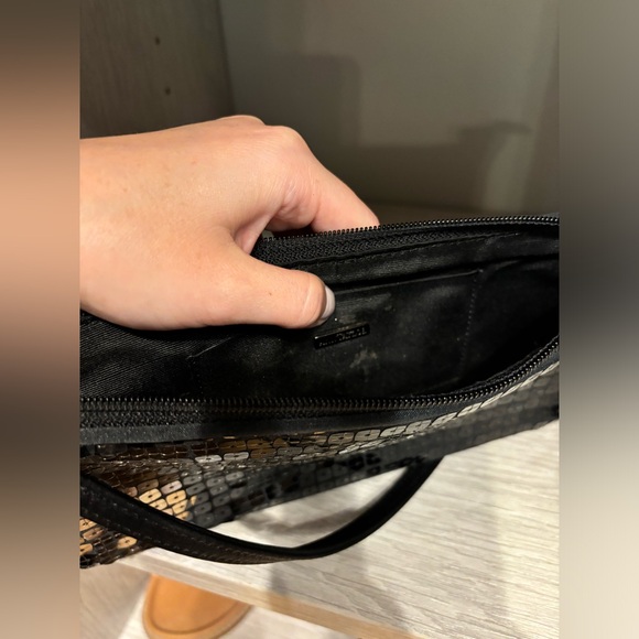 Black sequin evening clutch! - Picture 2 of 4